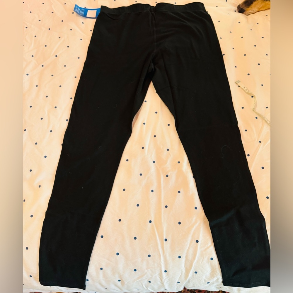NWT Champion-size XL workout leggings. NWT. Black with pink waistband